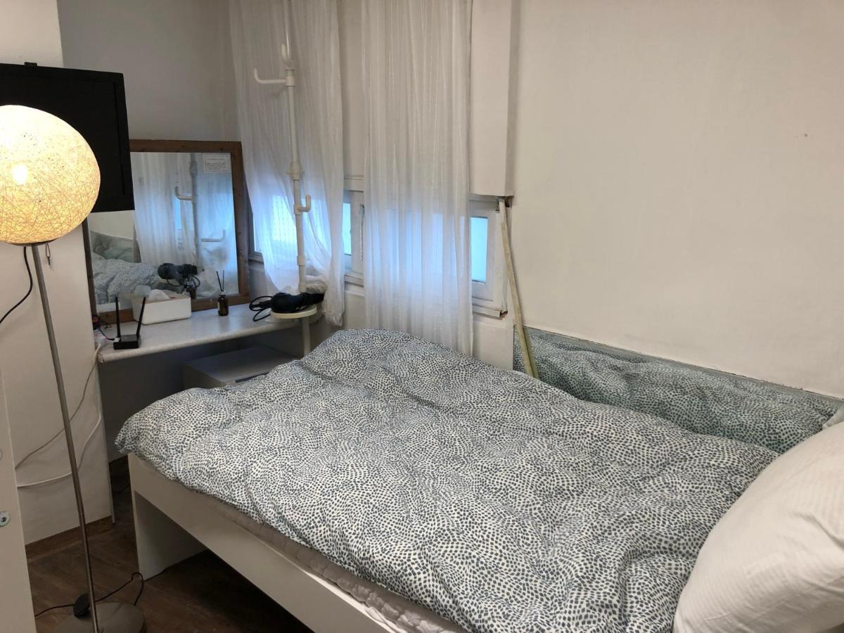 호스텔메트로 호스텔 *